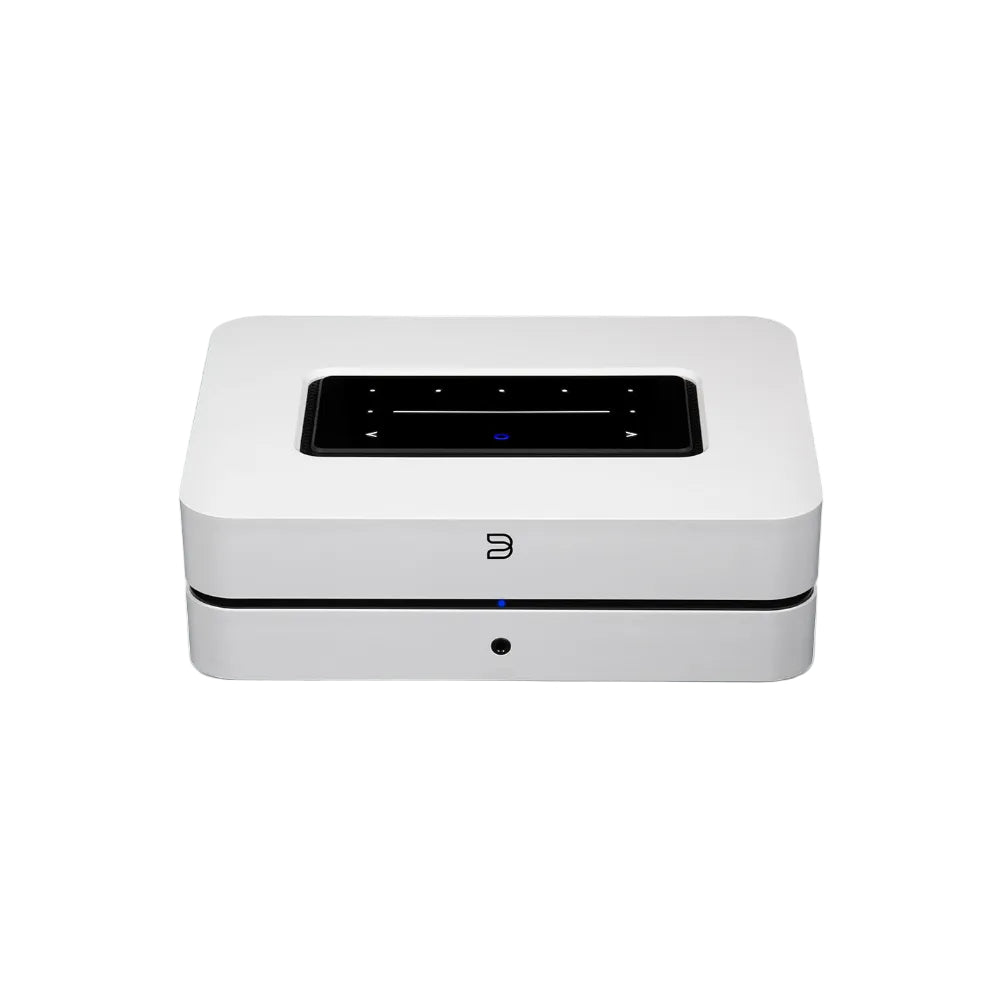 Bluesound Powernode hálózatos sztereó erősítő fehér színben