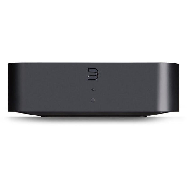 Bluesound HUB vezeték nélküli audioforrás-adapter és hálózati előerősítő, fekete színben