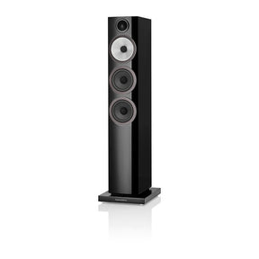 Bowers & Wilkins 704 S3 álló hangfal,lakk fekete színben.