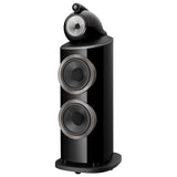 Bowers & Wilkins 801 D4 álló hangfal, magasfényű fekete színben.