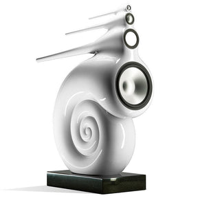 Bowers & Wilkins Nautilus, fehér színben