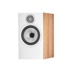 Bowers & Wilkins 606 S3 állványos hangfal, dió