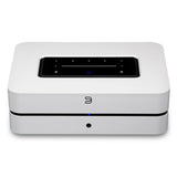 Bluesound Powernode  hálózatos sztereó erősítő fehér színben
