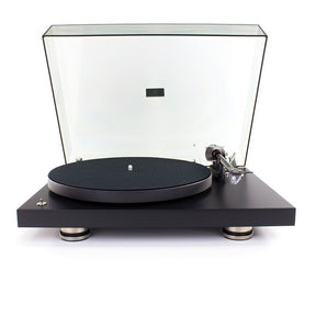 Pro-Ject Debut PRO B  lemezjátszó szimmetrikus XLR és RCA kimenettel, szatén fekete