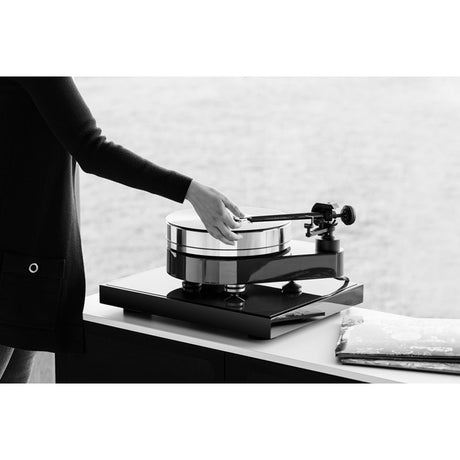 Pro-Ject RPM 10 Carbon analóg lemezjátszó,hangszedő nélkül! - 2