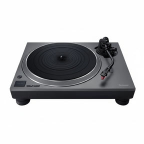 A Technics SL-1500 CSE-H  közvetlen meghajtású lemezjátszó, metál szürke színben, modern és elegáns dizájnnal.